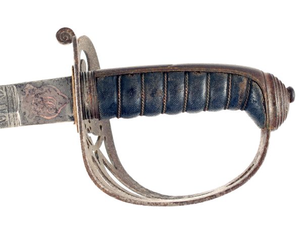 A Light Infantry Officers Sword with Crest - Image 2