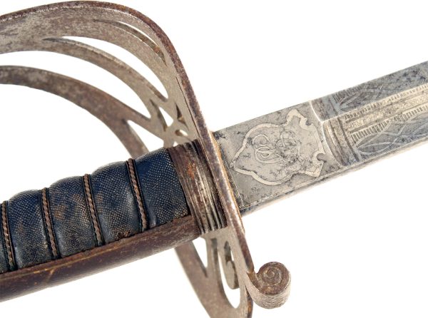 A Light Infantry Officers Sword with Crest - Image 3