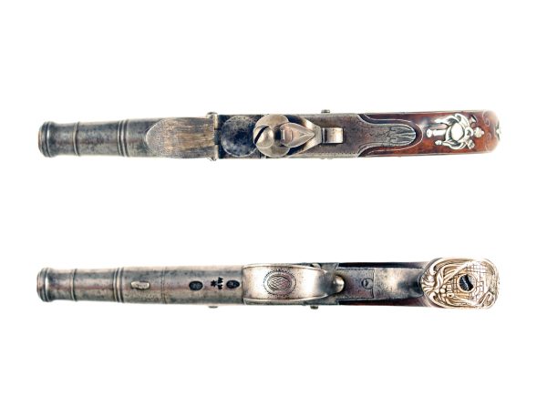 A Silver Inlaid Flintlock Cannon Barrel Pistol by Wilson of London - Image 3